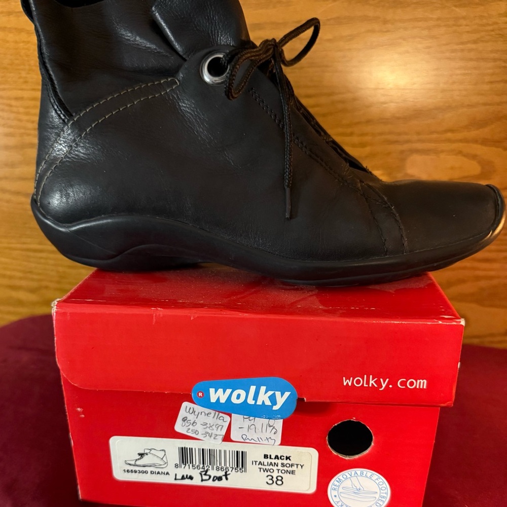 Wolky Women's Black Leather Ankle Boots